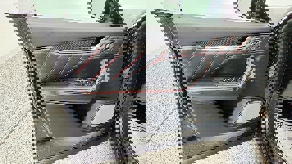 Used 2019 Maserati Levante GTS image 11