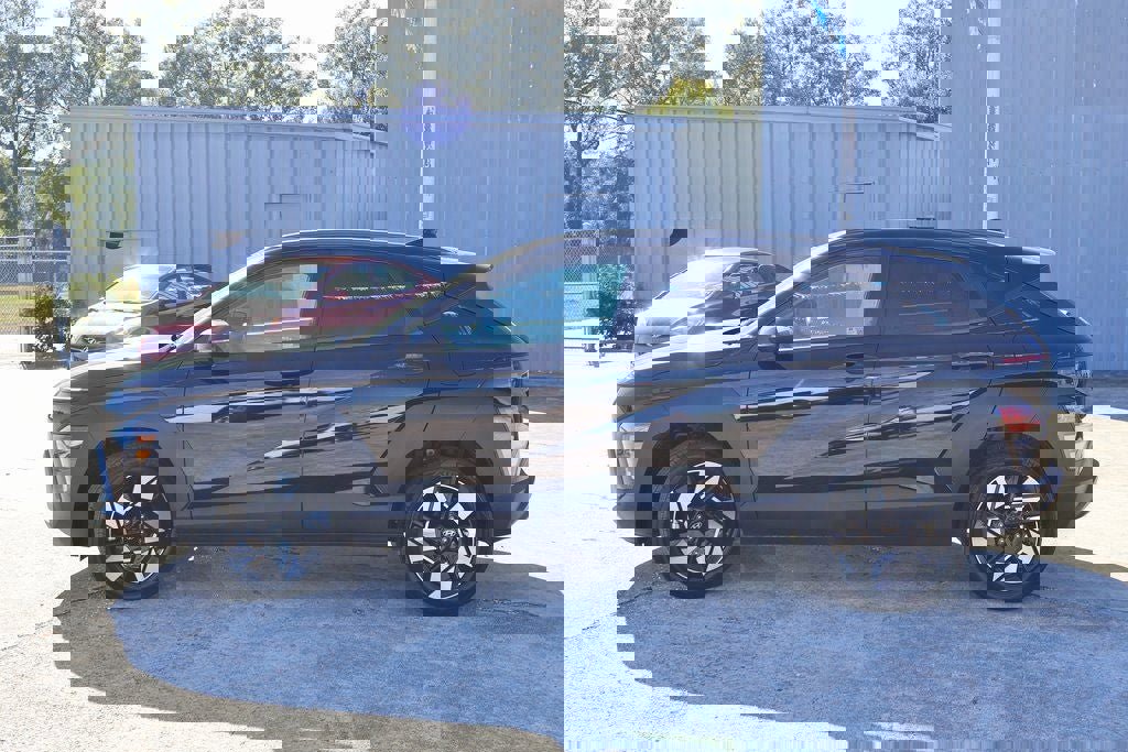 Used 2025 Hyundai Kona SEL image 23