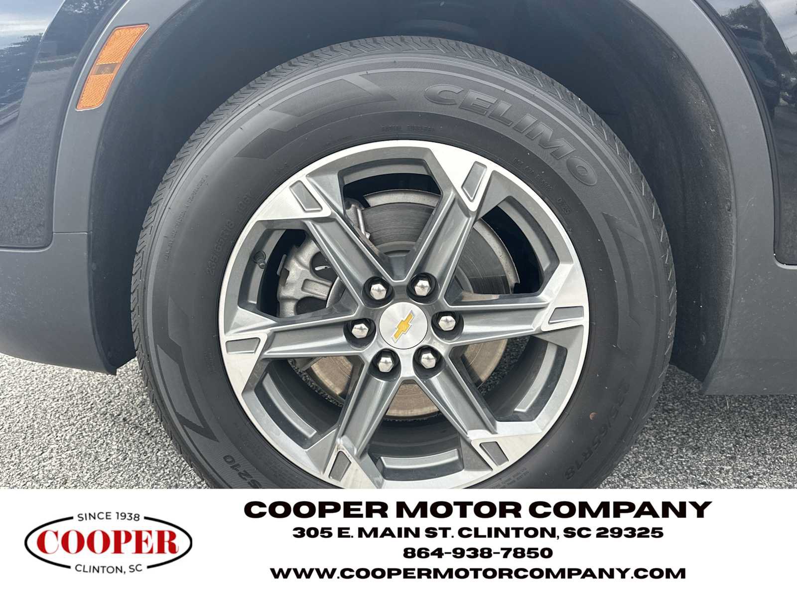 Used 2025 Chevrolet Blazer LT FWD image 11