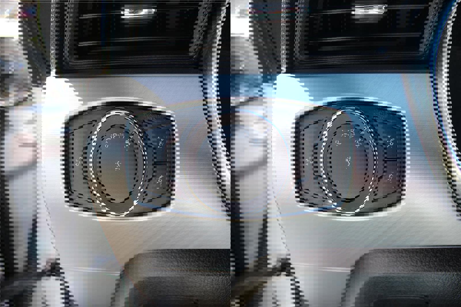 Used 2019 Ford Mustang Premium image 27