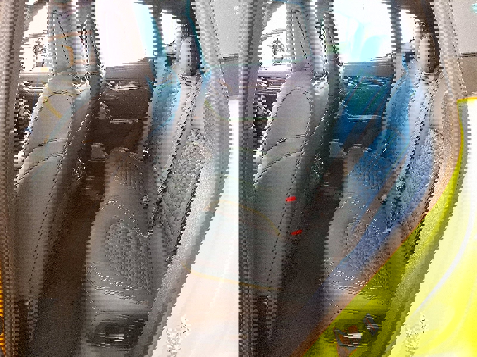 Used 2023 Maserati Levante Trofeo image 10