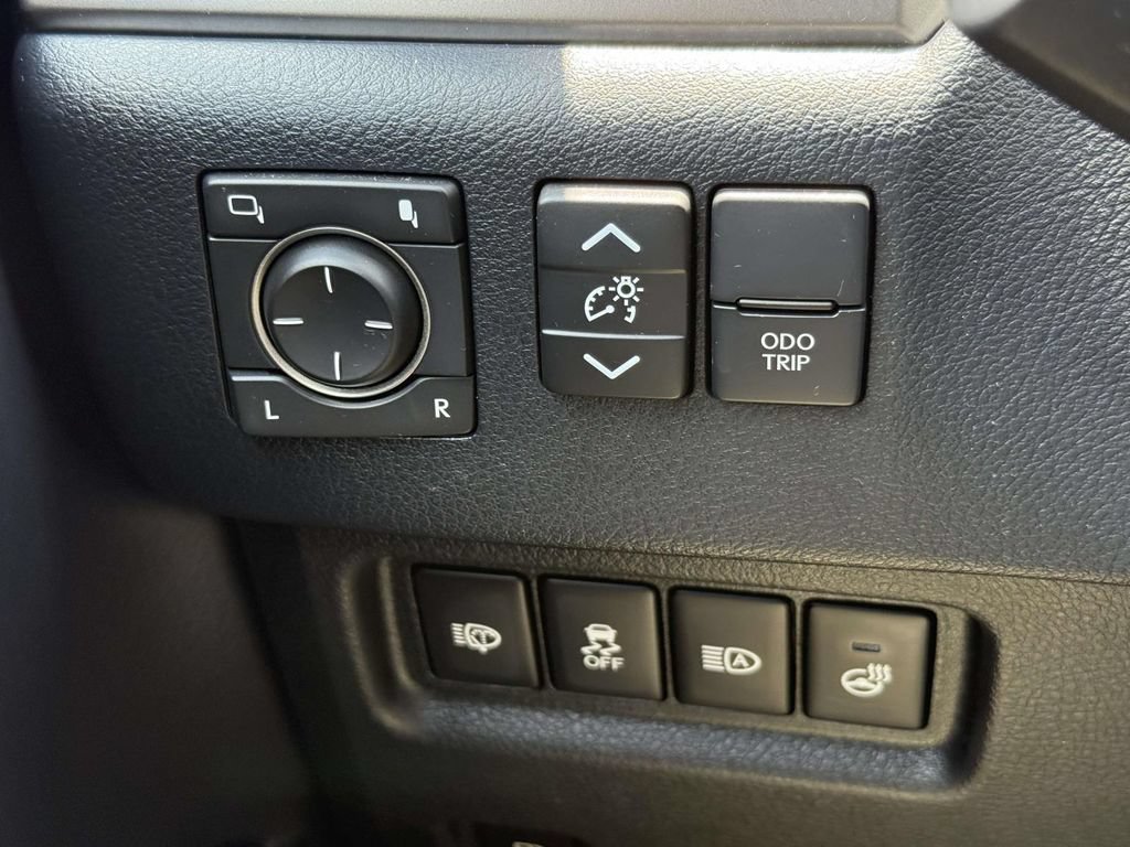 Used 2023 Lexus GX 460 Premium w/ Premium Package AWD/4WD image 22