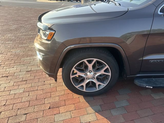 Used 2019 Jeep Grand Cherokee Overland AWD/4WD video 2