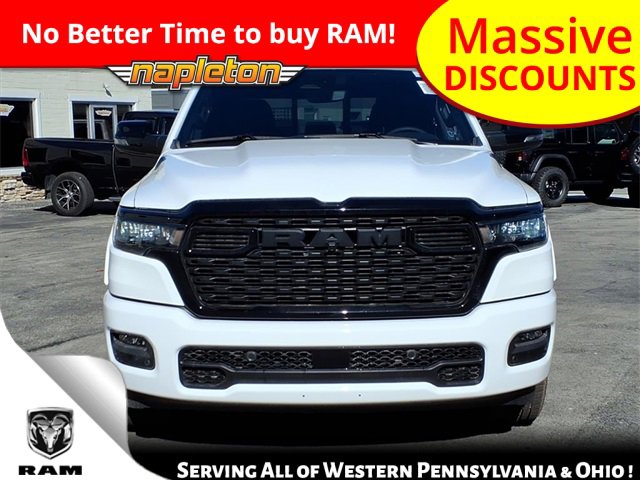 New 2026 RAM 1500 4x4 Crew Cab image 2