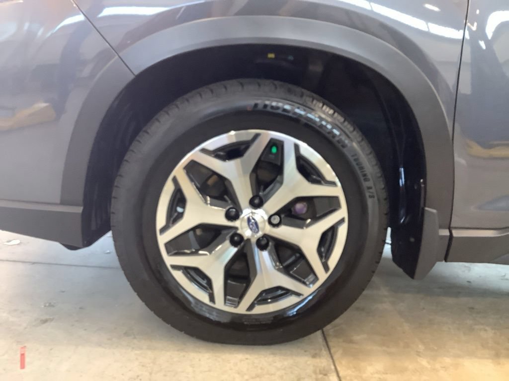 Used 2021 Subaru Forester Premium AWD/4WD image 25