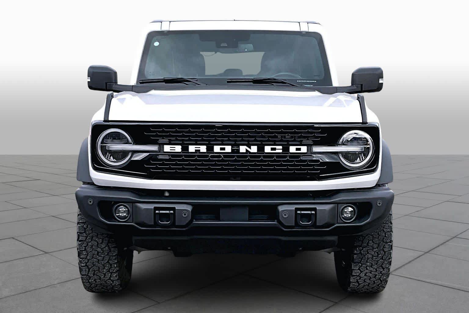 Used 2025 Ford Bronco Badlands AWD/4WD image 4