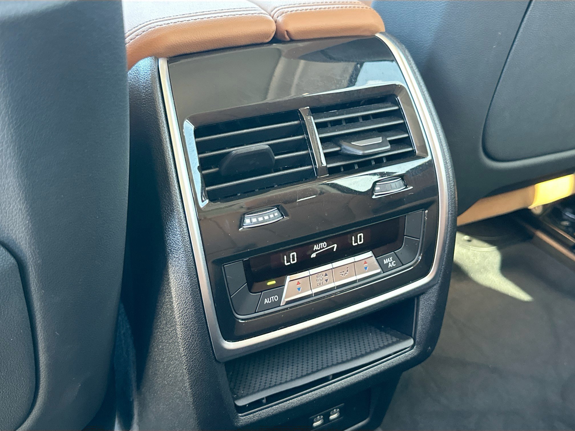 Used 2026 BMW X7 xDrive40i AWD/4WD image 26