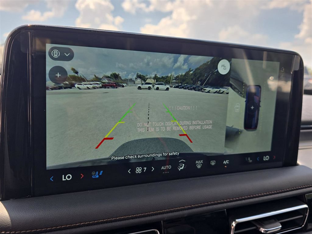 New 2025 Lincoln Aviator 2WD w/ Equipment Group 101A image 23