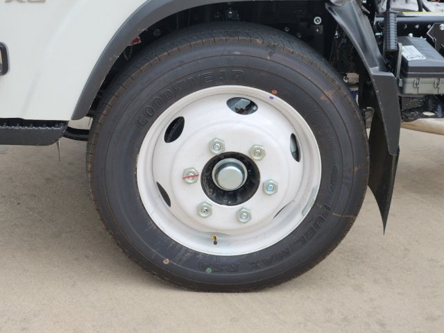 New 2025 Chevrolet Low Cab Forward 5500XG RWD image 15
