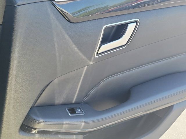 Used 2014 Mercedes-Benz E 350 Sedan image 7