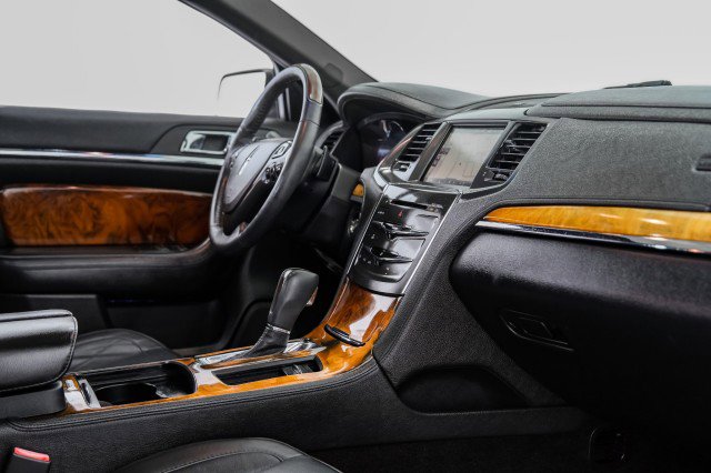 Used 2015 Lincoln MKS w/ Equipment Group 101A image 23