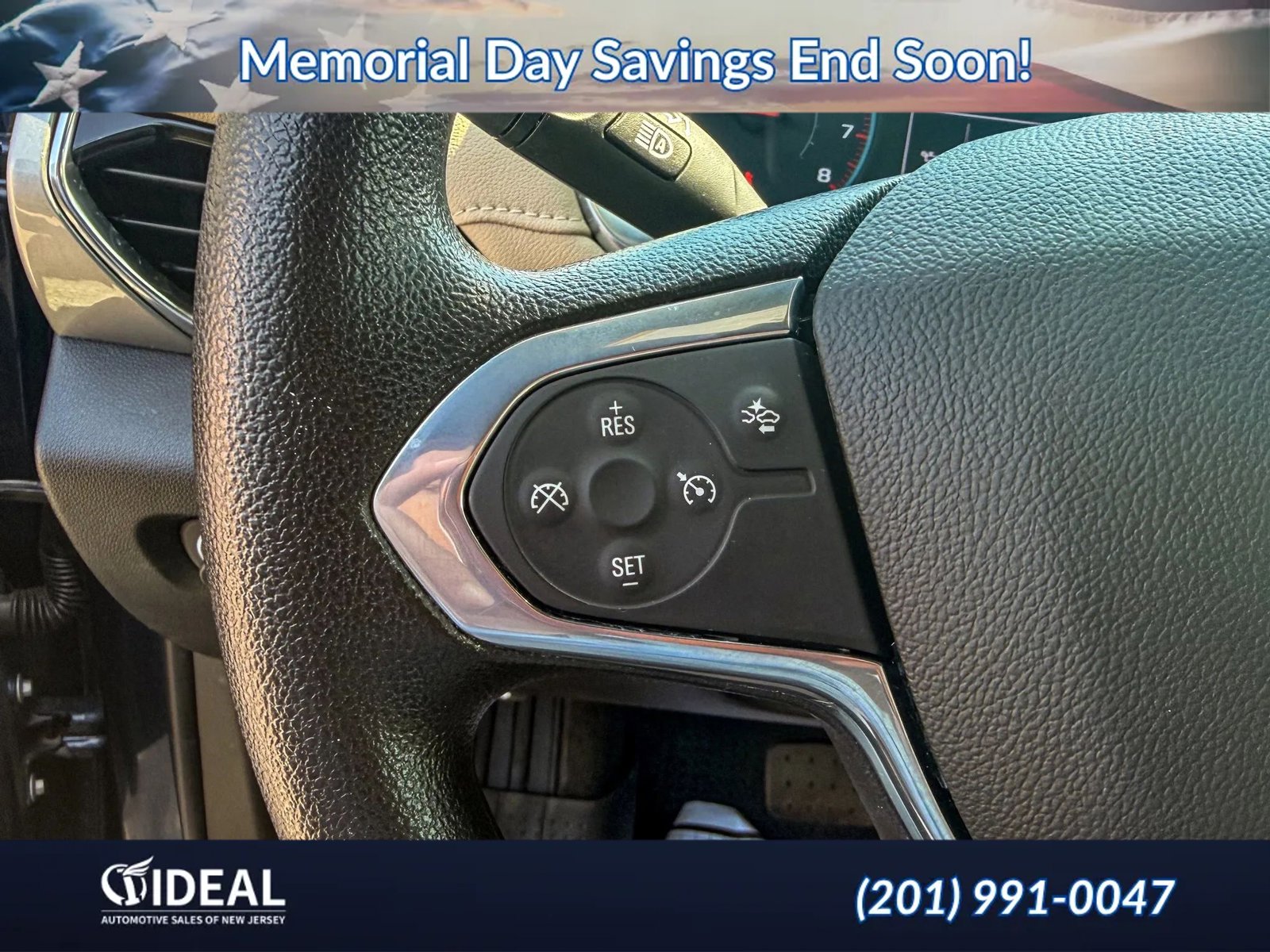 Used 2022 Chevrolet Traverse LS FWD image 24