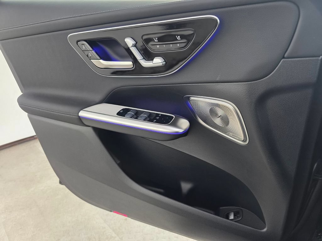 New 2026 Mercedes-Benz GLC 300 4MATIC image 13