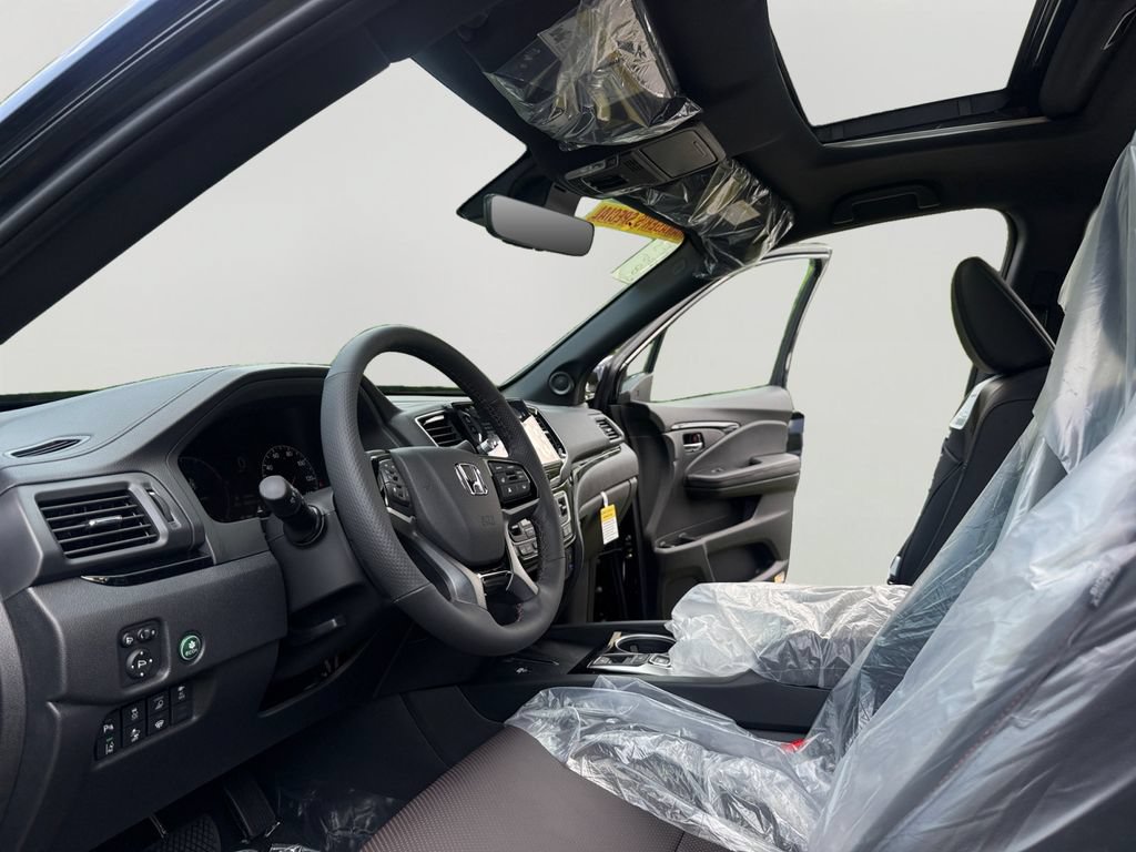 New 2026 Honda Ridgeline Black Edition image 4