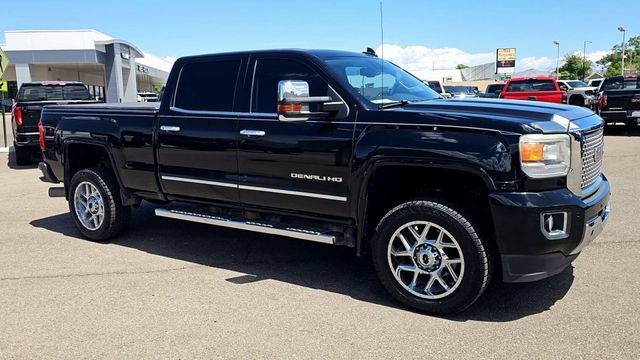Used 2016 GMC Sierra 2500 Denali w/ Driver Alert Package AWD/4WD image 2