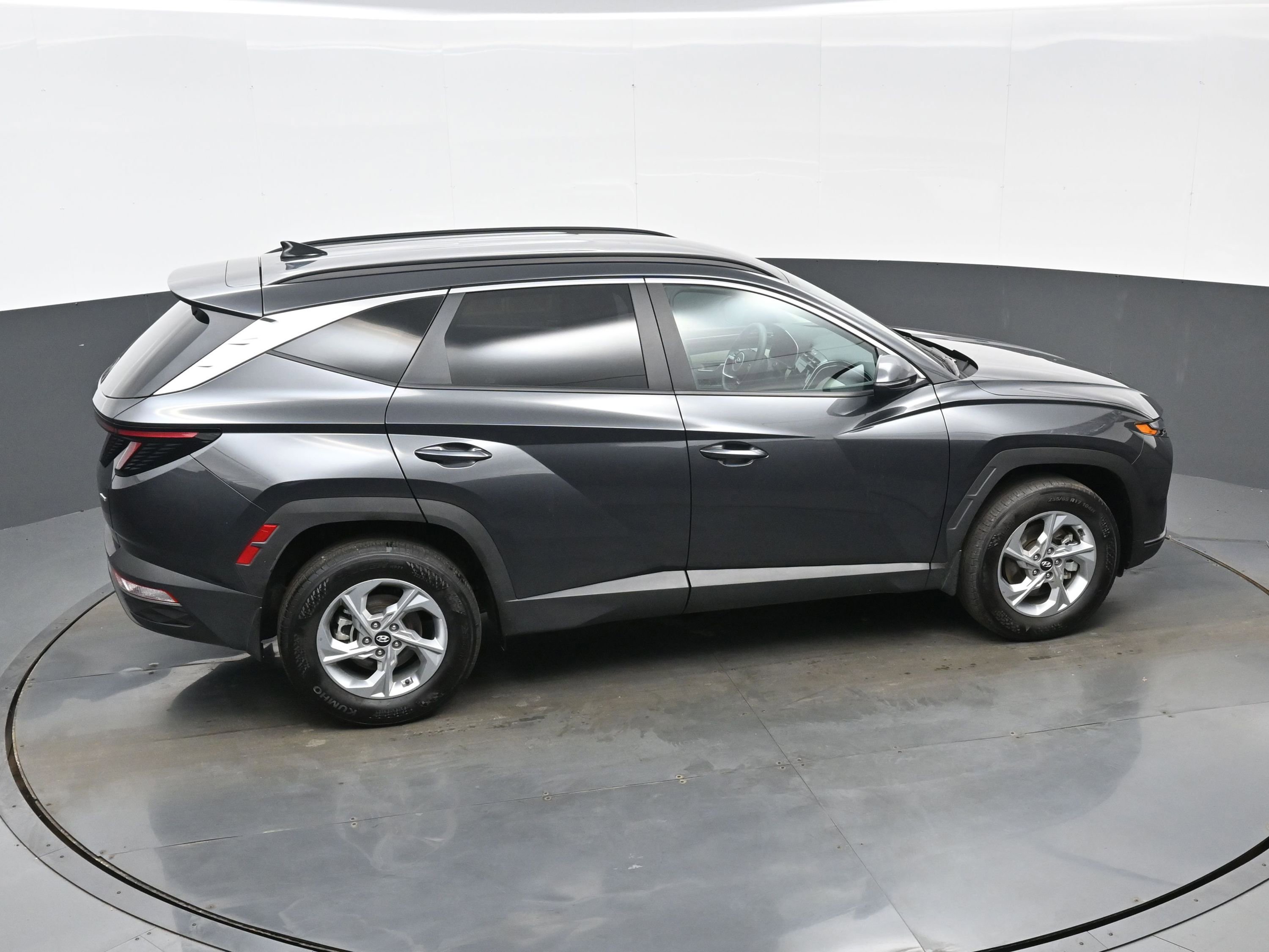 Used 2023 Hyundai Tucson SEL w/ Winter Package image 36