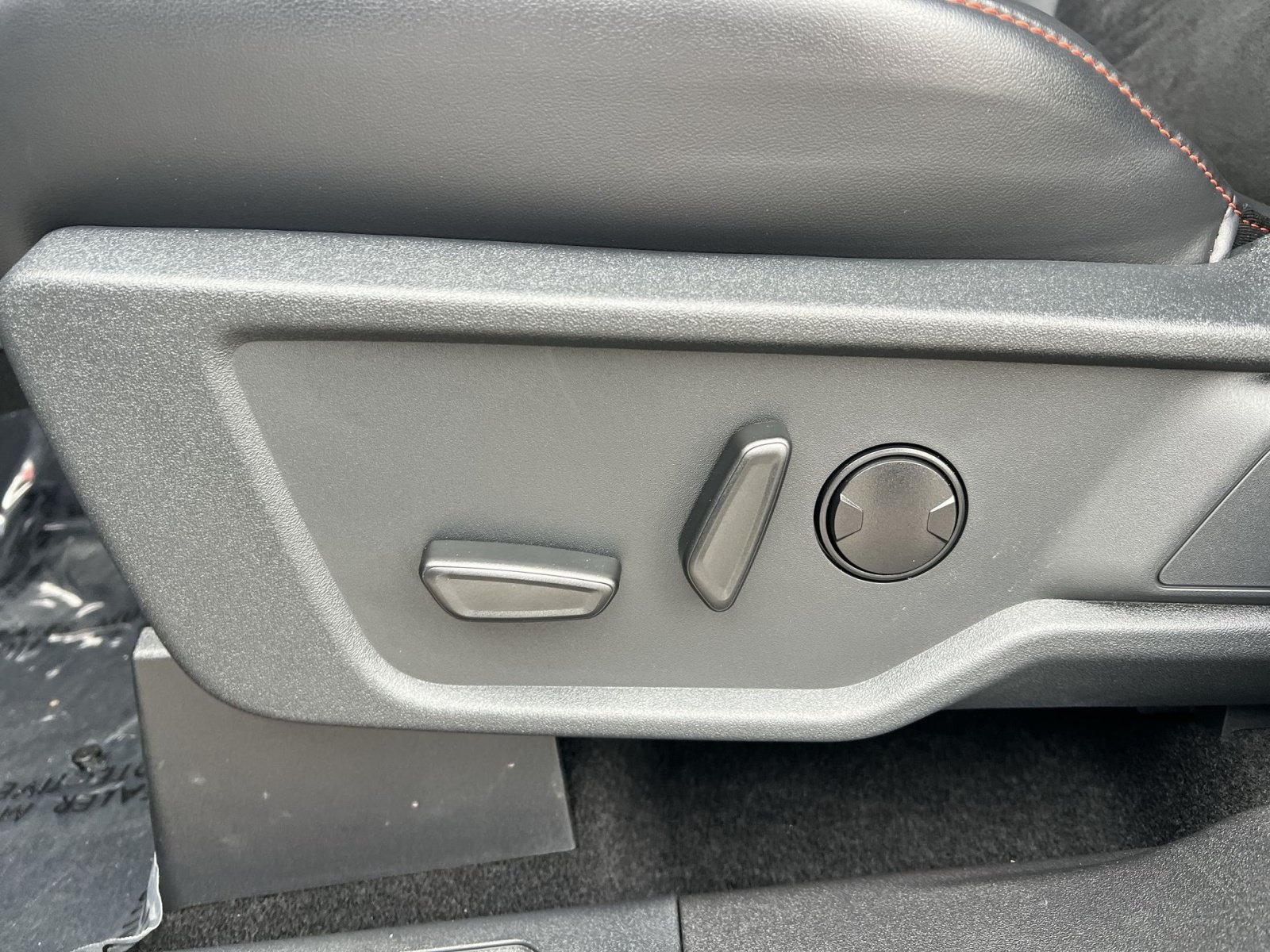 Certified 2025 Ford Bronco Raptor w/ Interior Carbon Fiber Pack AWD/4WD image 14