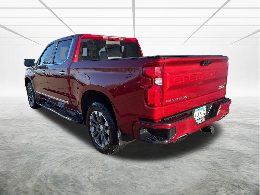 Used 2023 Chevrolet Silverado 1500 High Country w/ Z71 Off-Road Package AWD/4WD image 3