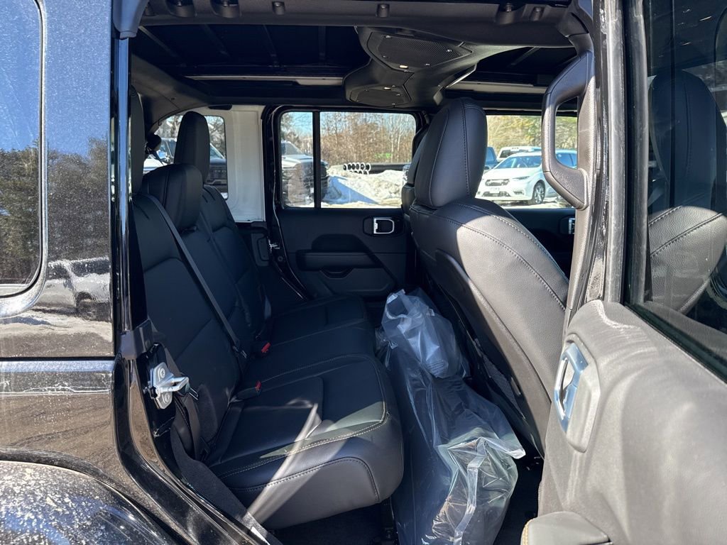 New 2026 Jeep Wrangler Sahara image 27