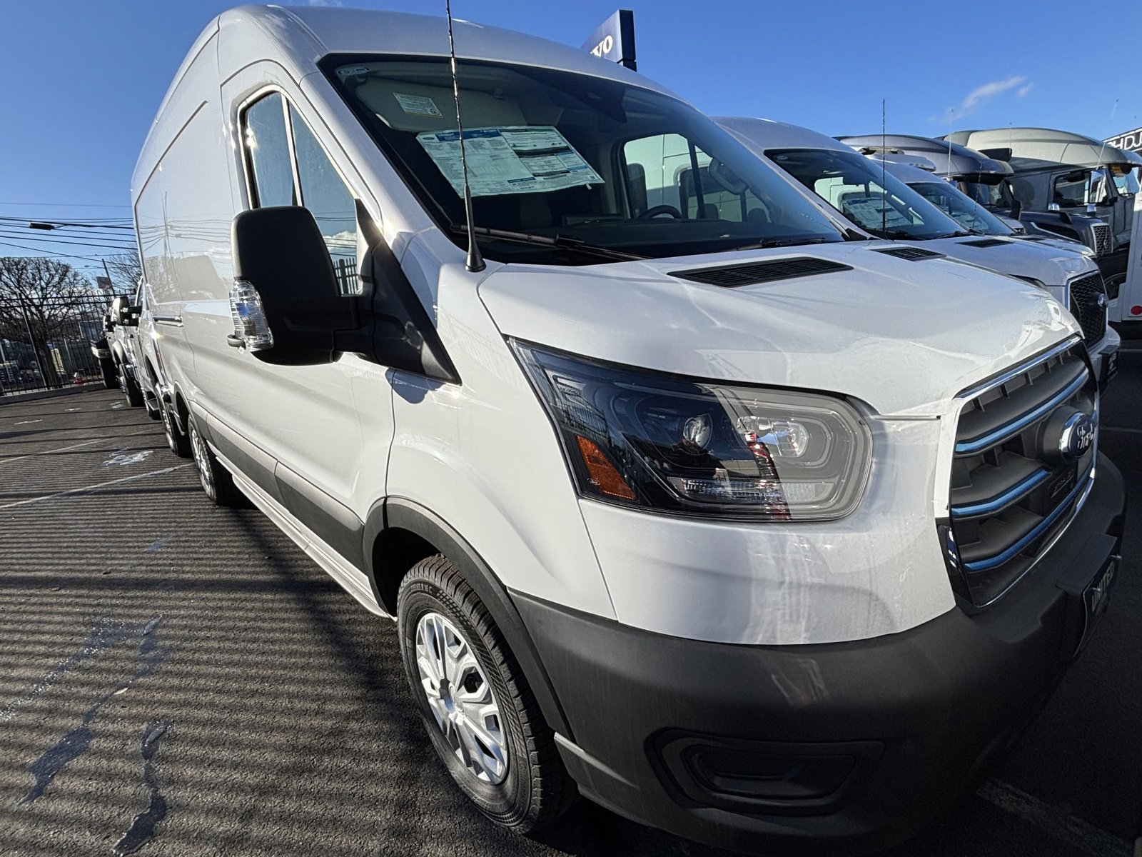 New 2024 Ford E-Transit 148 Medium Roof