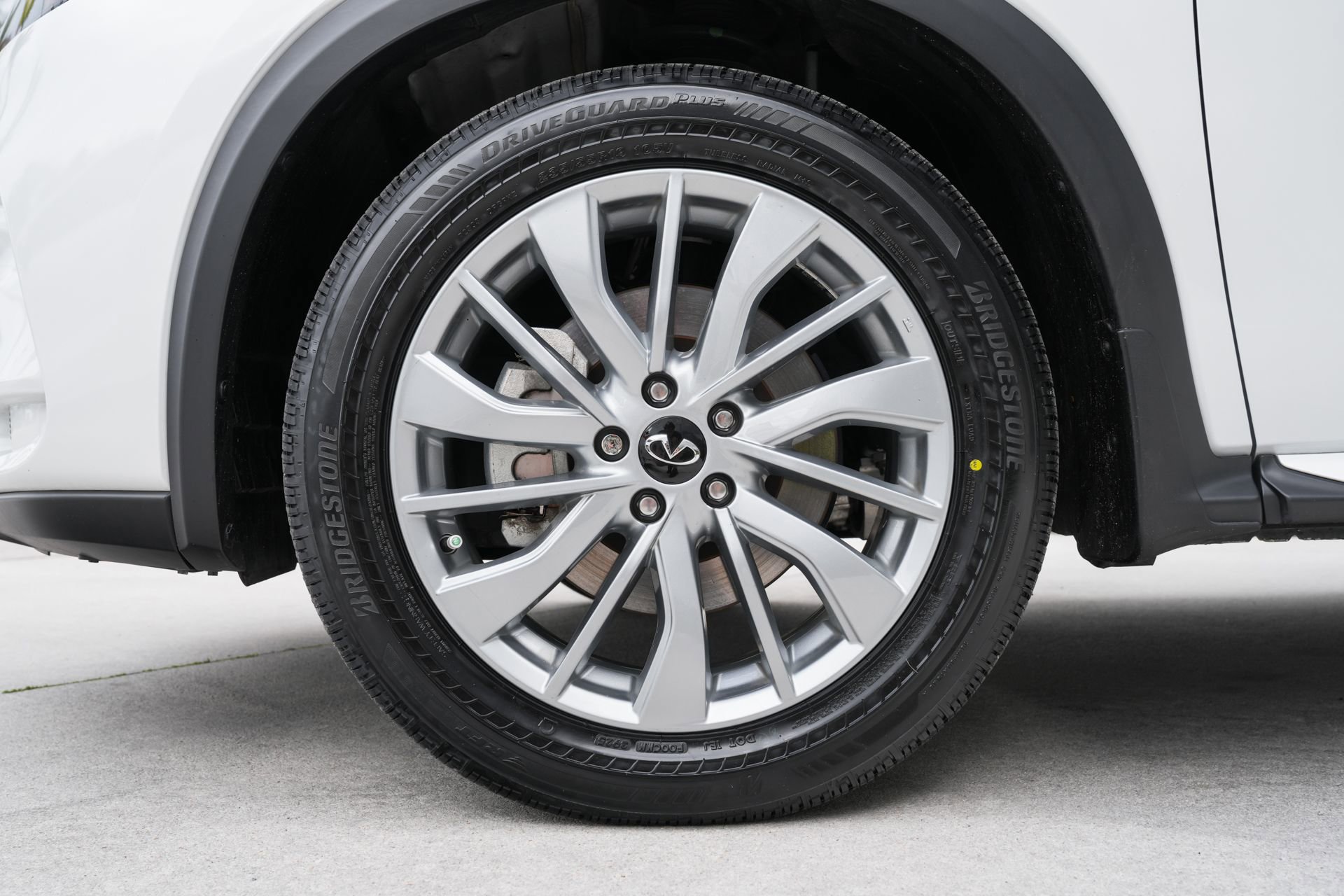 Certified 2023 INFINITI QX50 Luxe FWD image 29