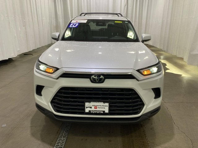 Certified 2024 Toyota Grand Highlander XLE image 9