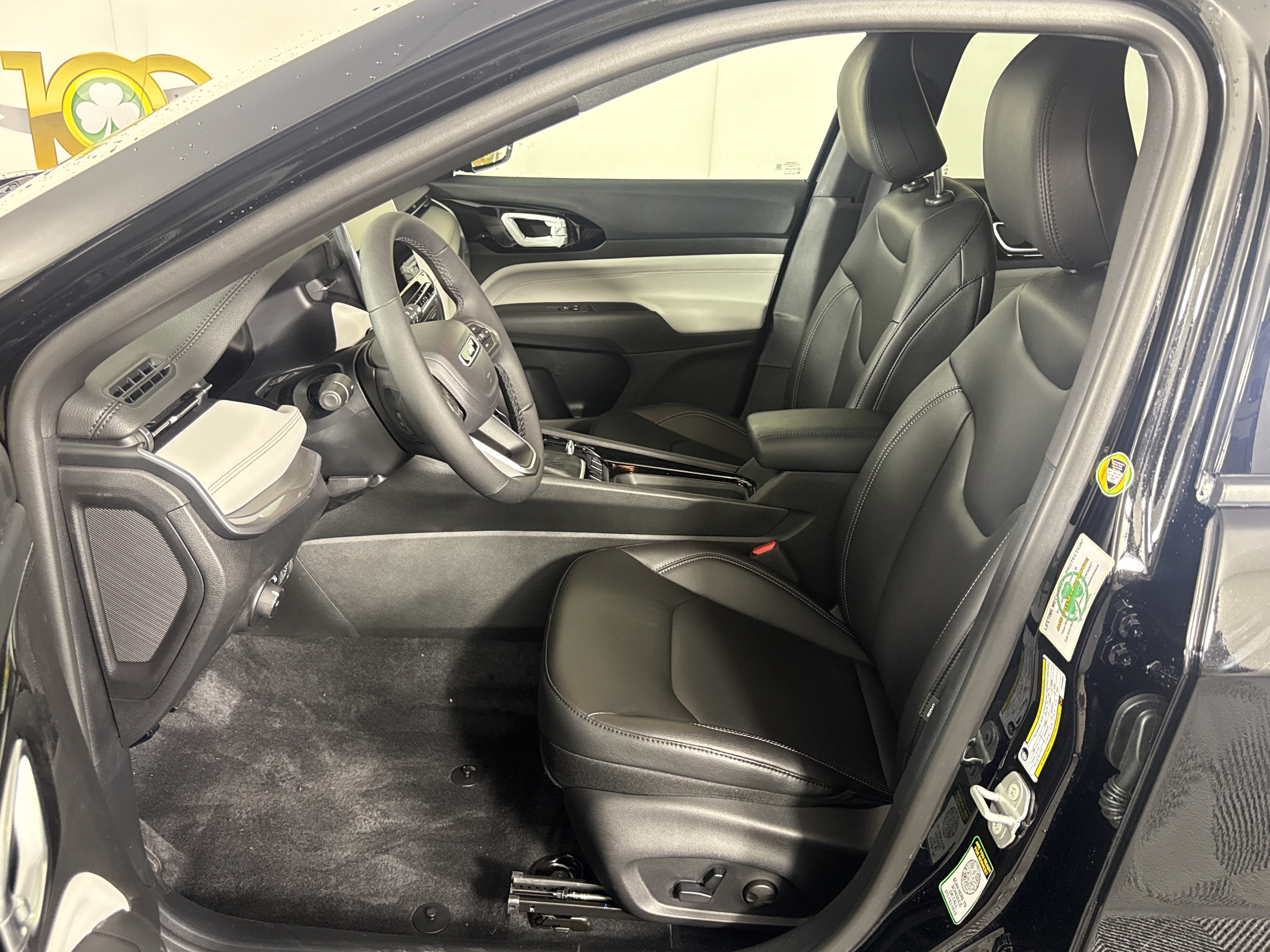 New 2026 Jeep Compass Limited AWD/4WD image 13