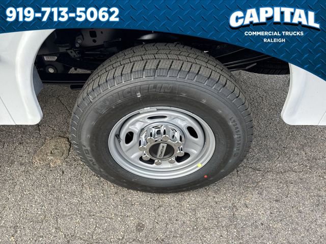 New 2026 Ford F350 XL w/ XL Chrome Package image 13