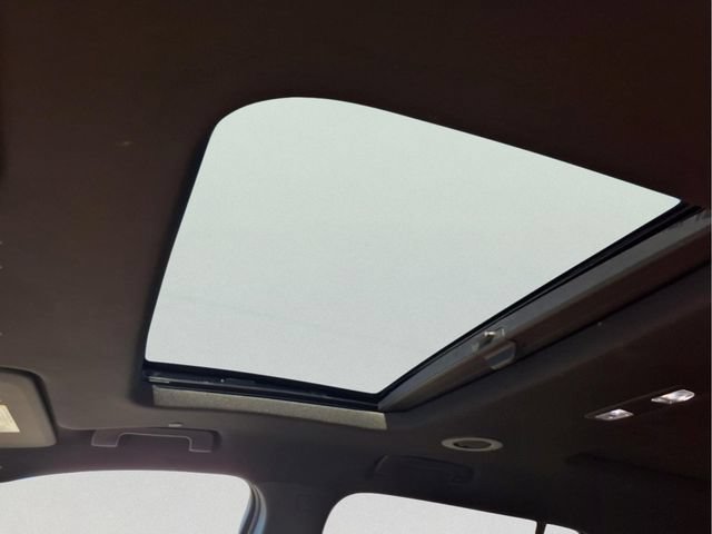 Certified 2023 Chevrolet Traverse Premier FWD image 20