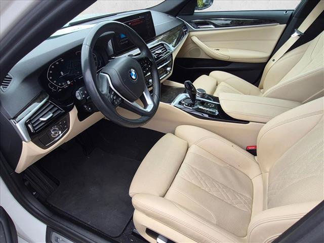 Used 2023 BMW 530i w/ Convenience Package RWD image 13