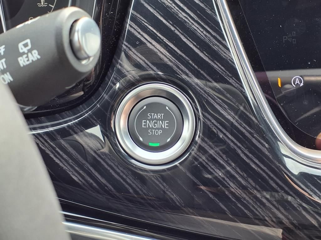 New 2025 Cadillac XT6 Premium Luxury w/ Technology Package image 20