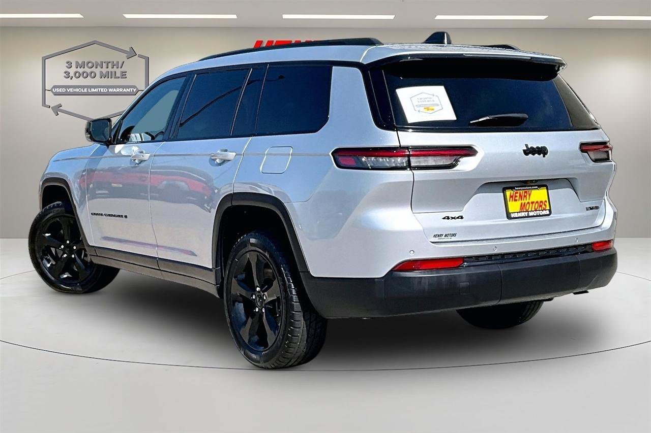 Used 2023 Jeep Grand Cherokee L Laredo AWD/4WD image 4