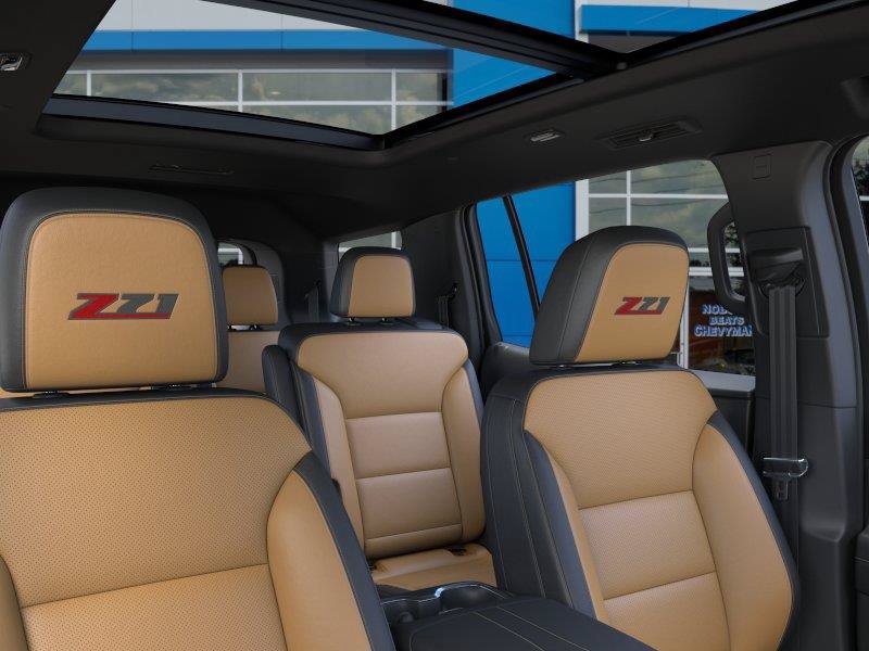 New 2027 Chevrolet Traverse Z71 w/ Driver Confidence Package AWD/4WD image 24