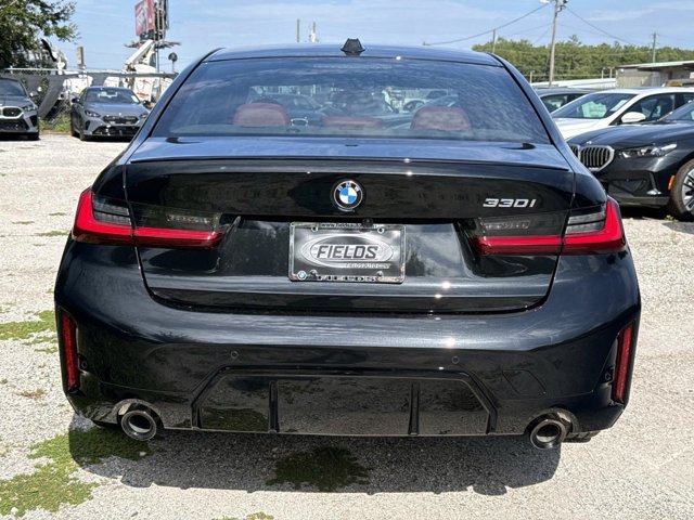New 2026 BMW 330i Sedan w/ M Sport Package RWD image 4