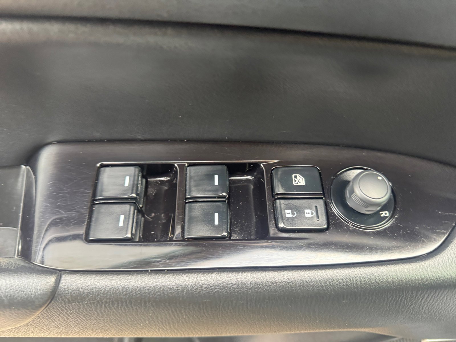 Used 2019 MAZDA CX-5 Touring image 13