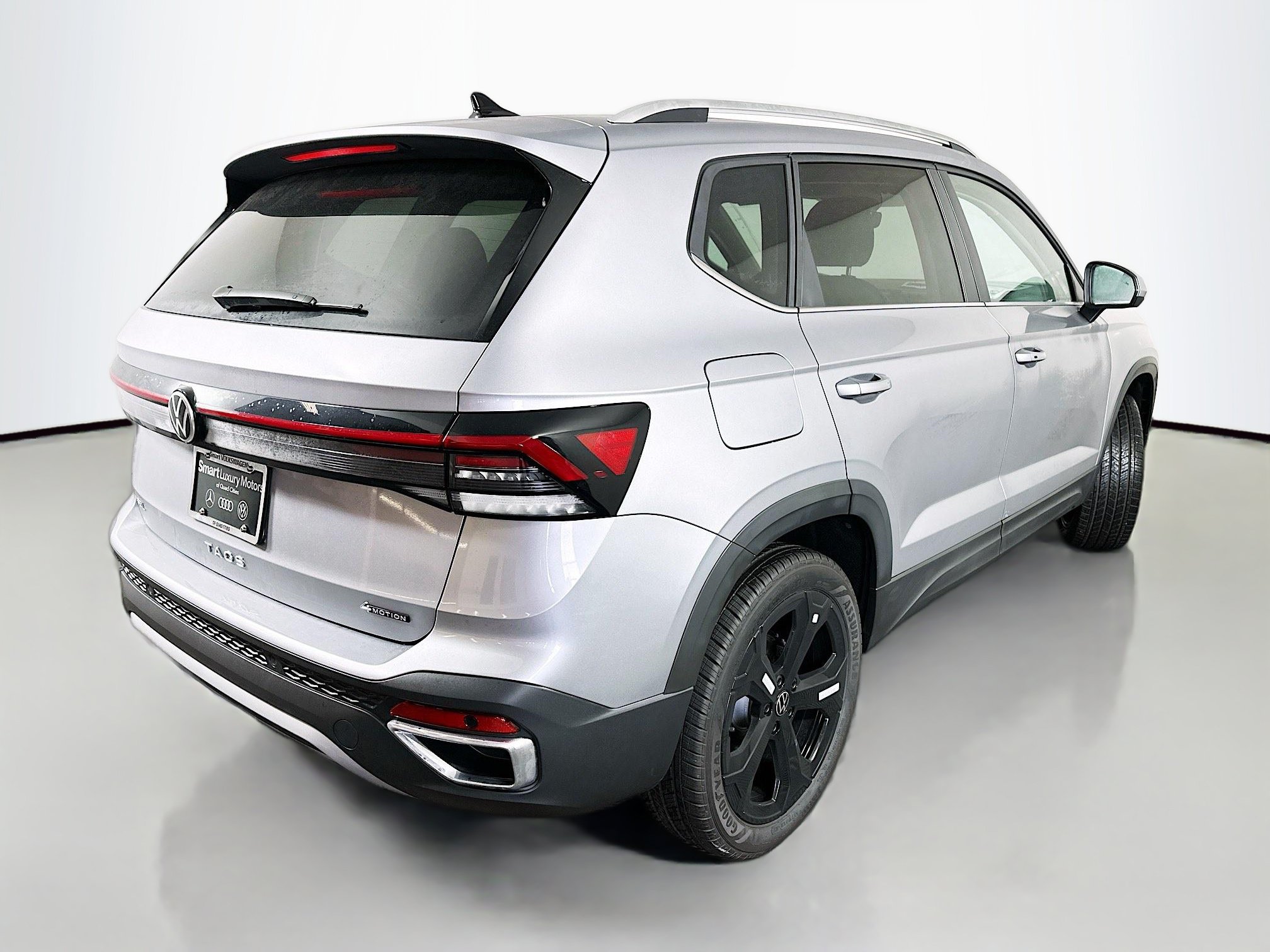 New 2026 Volkswagen Taos SEL AWD/4WD image 7