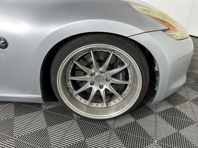 Used 2011 Nissan 370Z Touring w/ Sport Pkg image 6