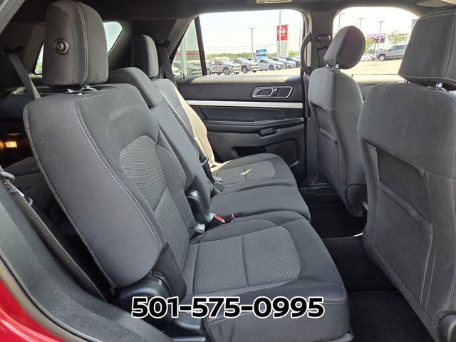 Used 2017 Ford Explorer XLT w/ Equipment Group 201A AWD/4WD image 18