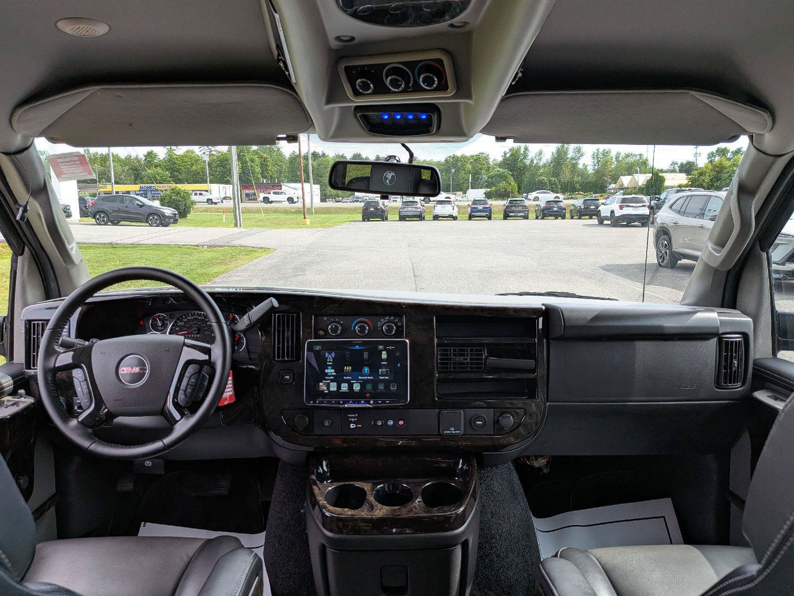 Used 2023 GMC Savana 2500 Extended RWD image 30