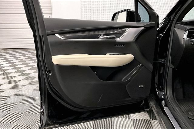 Used 2024 Cadillac XT6 Sport w/ Technology Package AWD/4WD image 21