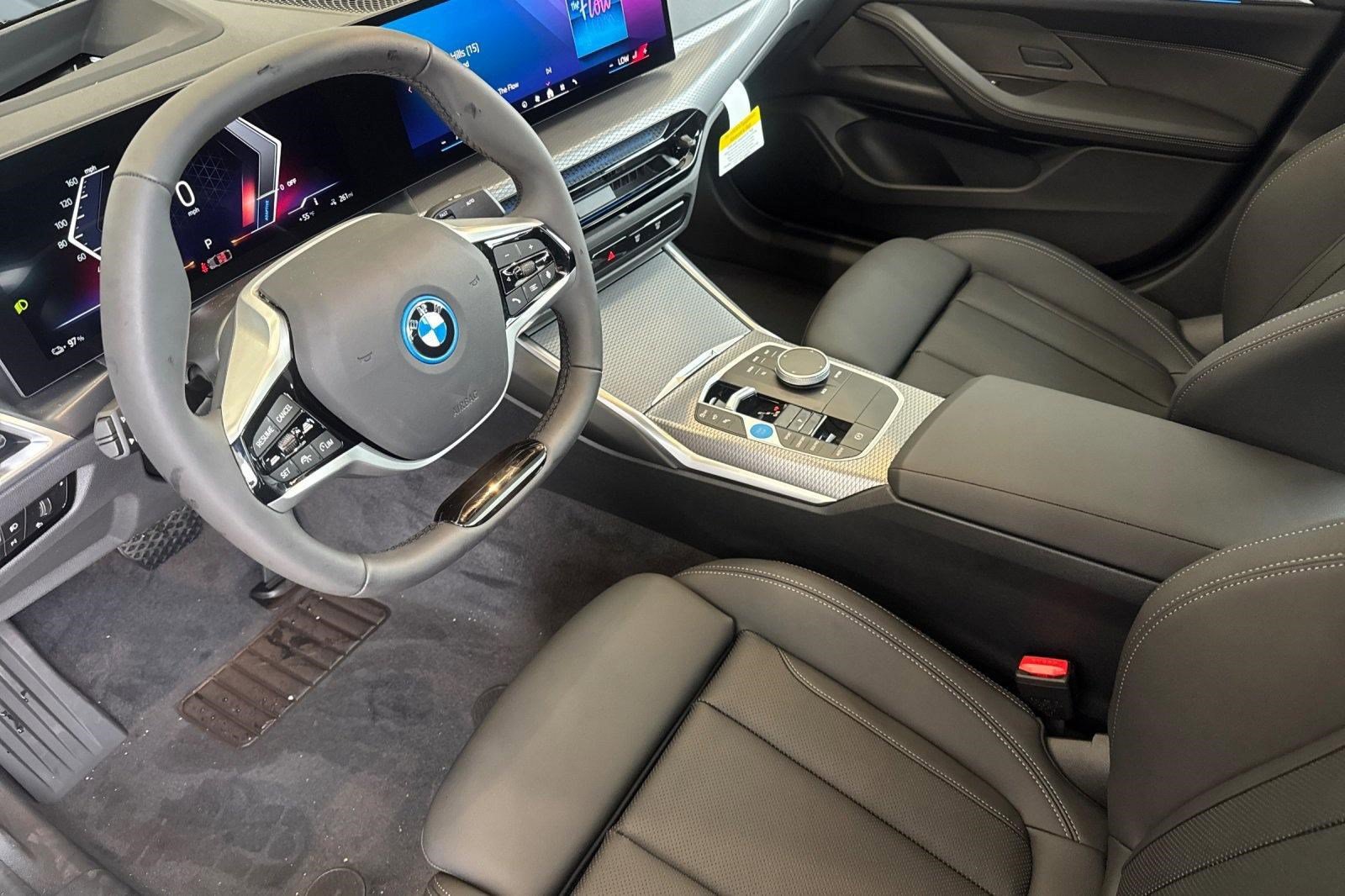 Used 2026 BMW i4 xDrive40i w/ Premium Package AWD/4WD image 4