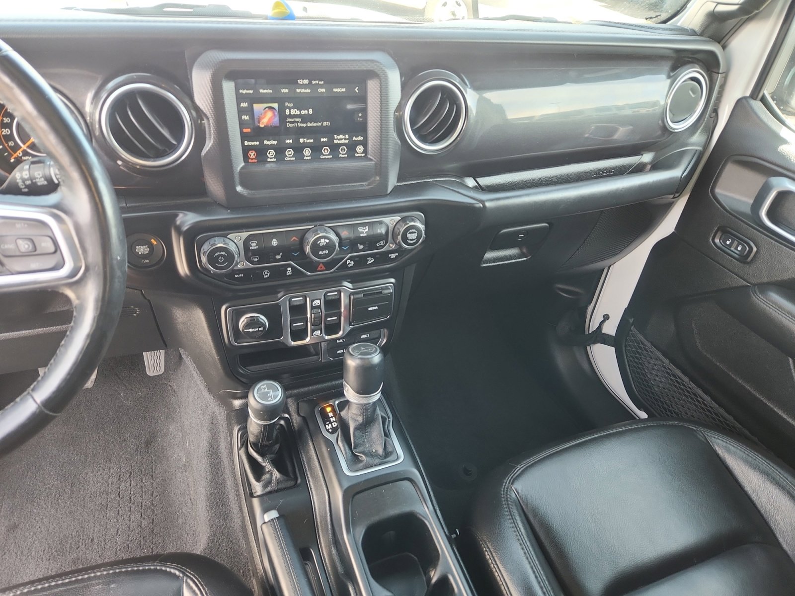 Used 2020 Jeep Wrangler Unlimited Sahara image 20