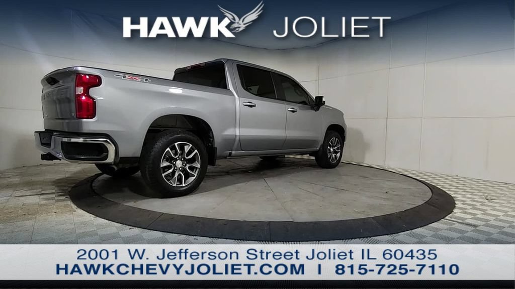 Used 2024 Chevrolet Silverado 1500 LT AWD/4WD image 7