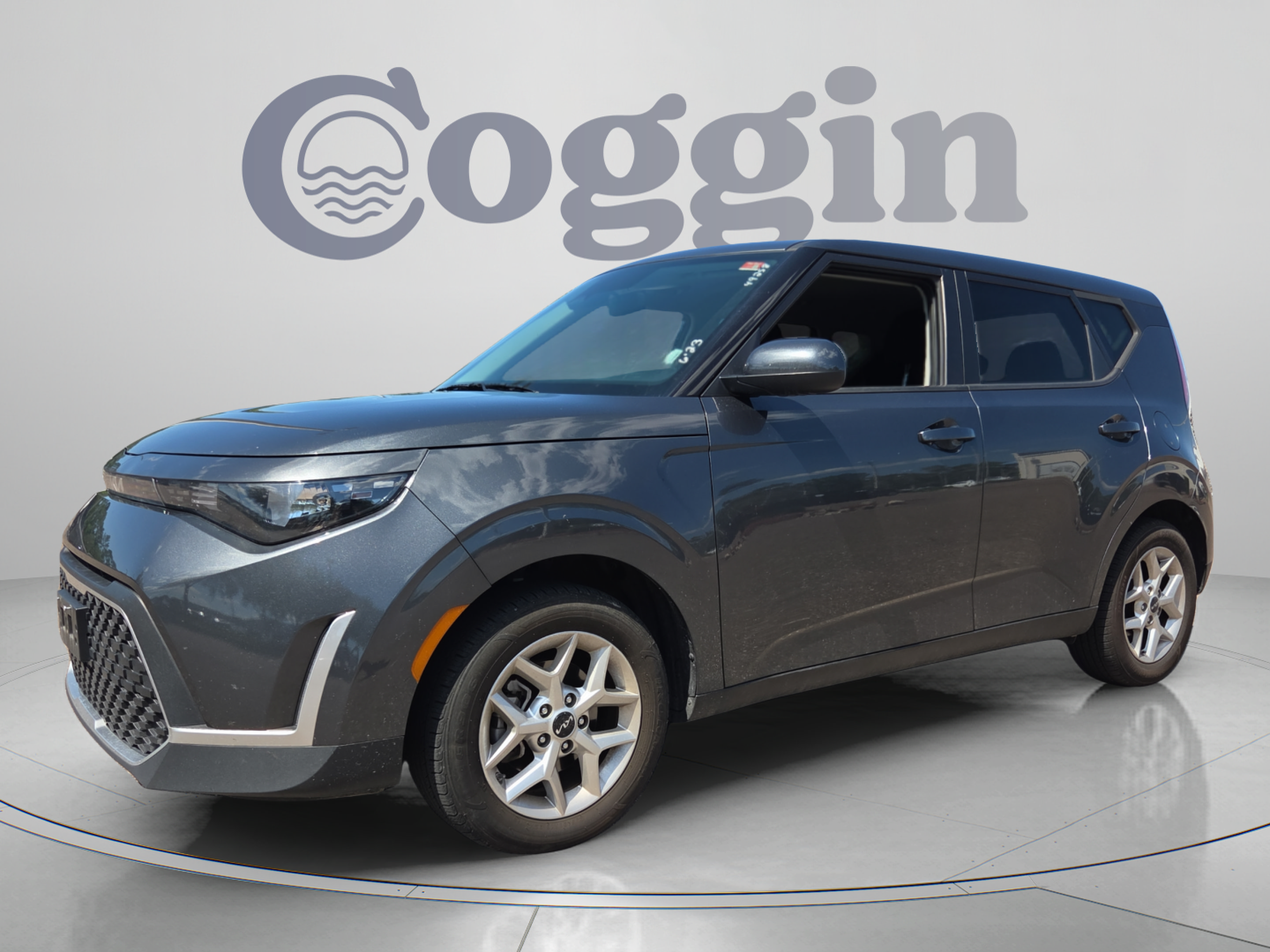 Used 2024 Kia Soul LX w/ Option Group 015 FWD image 1