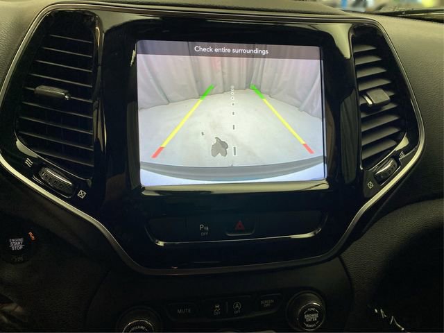 Used 2020 Jeep Cherokee Limited image 30