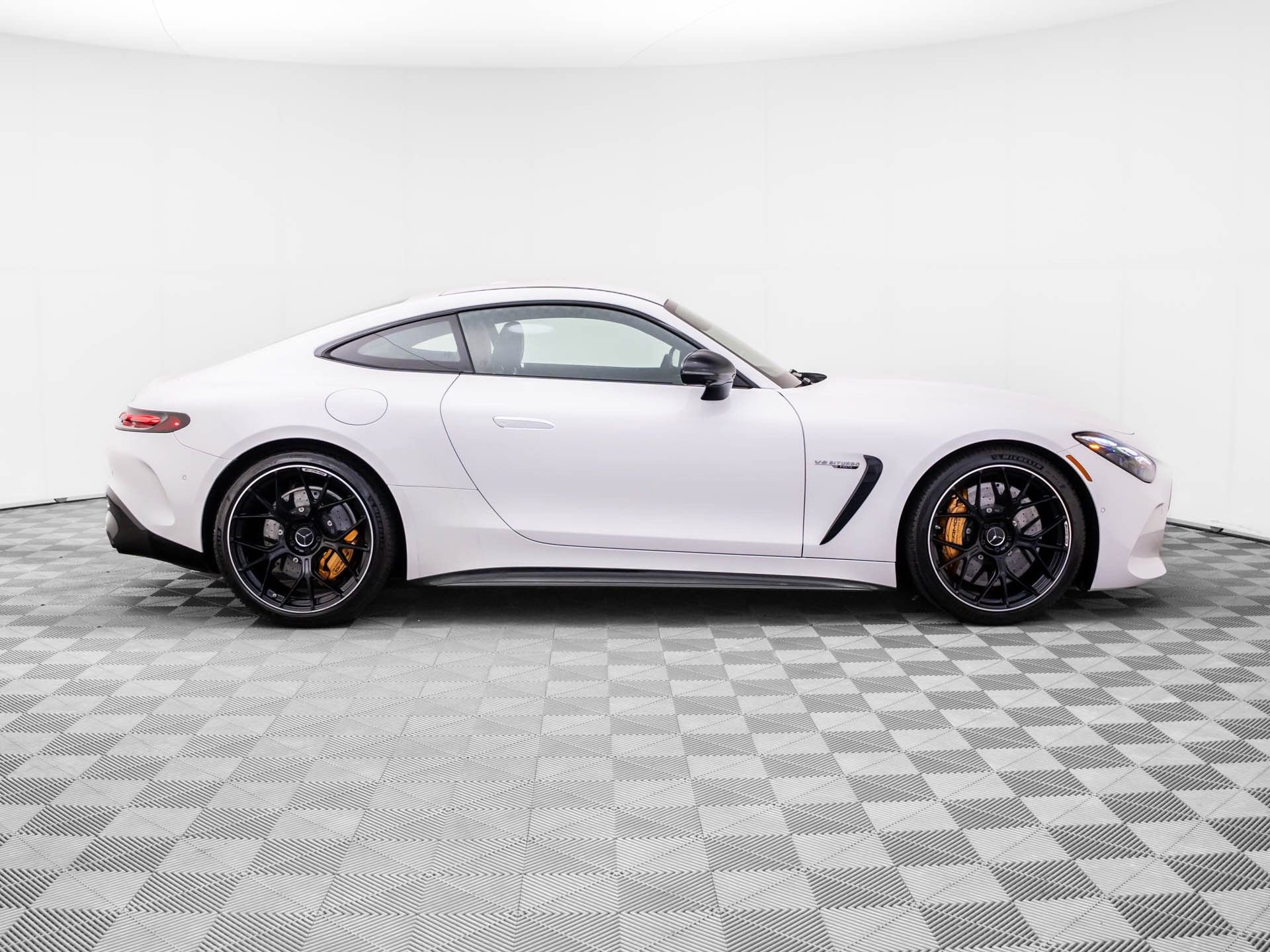Used 2024 Mercedes-Benz AMG GT 63 image 7