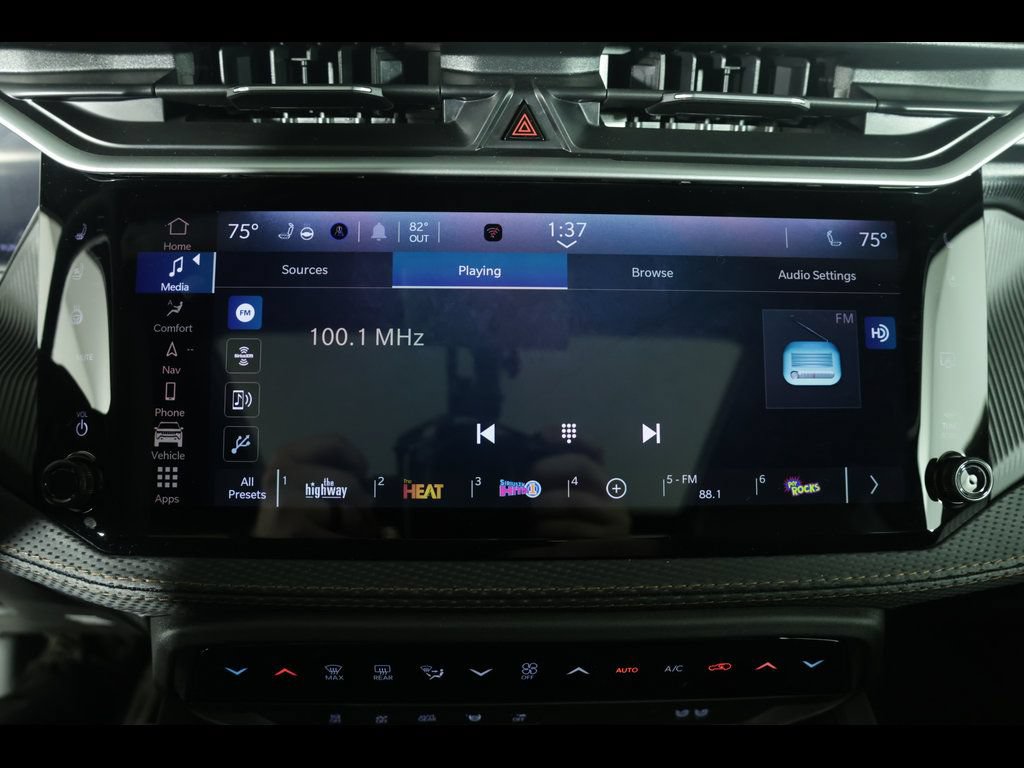 New 2026 Jeep Cherokee Overland w/ Advanced Pro Tech Group AWD/4WD image 20
