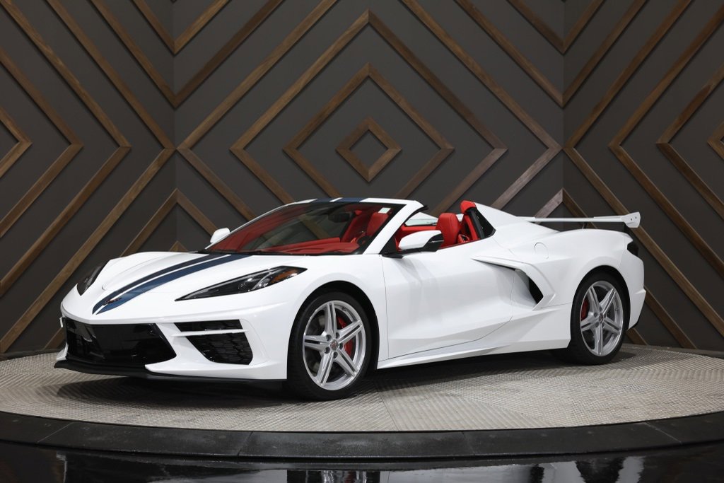Used 2024 Chevrolet Corvette Stingray Premium Conv w/ Z51 Performance Package image 3