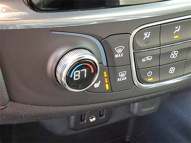 Used 2022 Chevrolet Traverse LT image 18