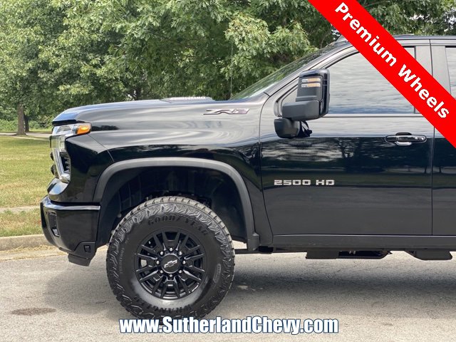Certified 2025 Chevrolet Silverado 2500 ZR2 w/ Technology Package image 10